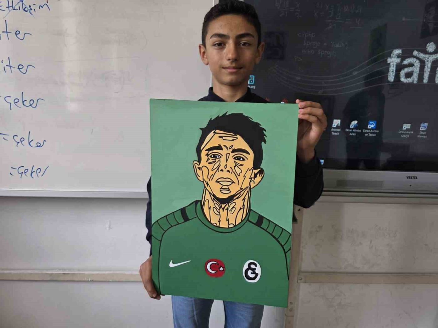 Ortaokul öğrencisi Muhammed Ünal, Fernando Muslera’yı resmetti, hayali ise resmini