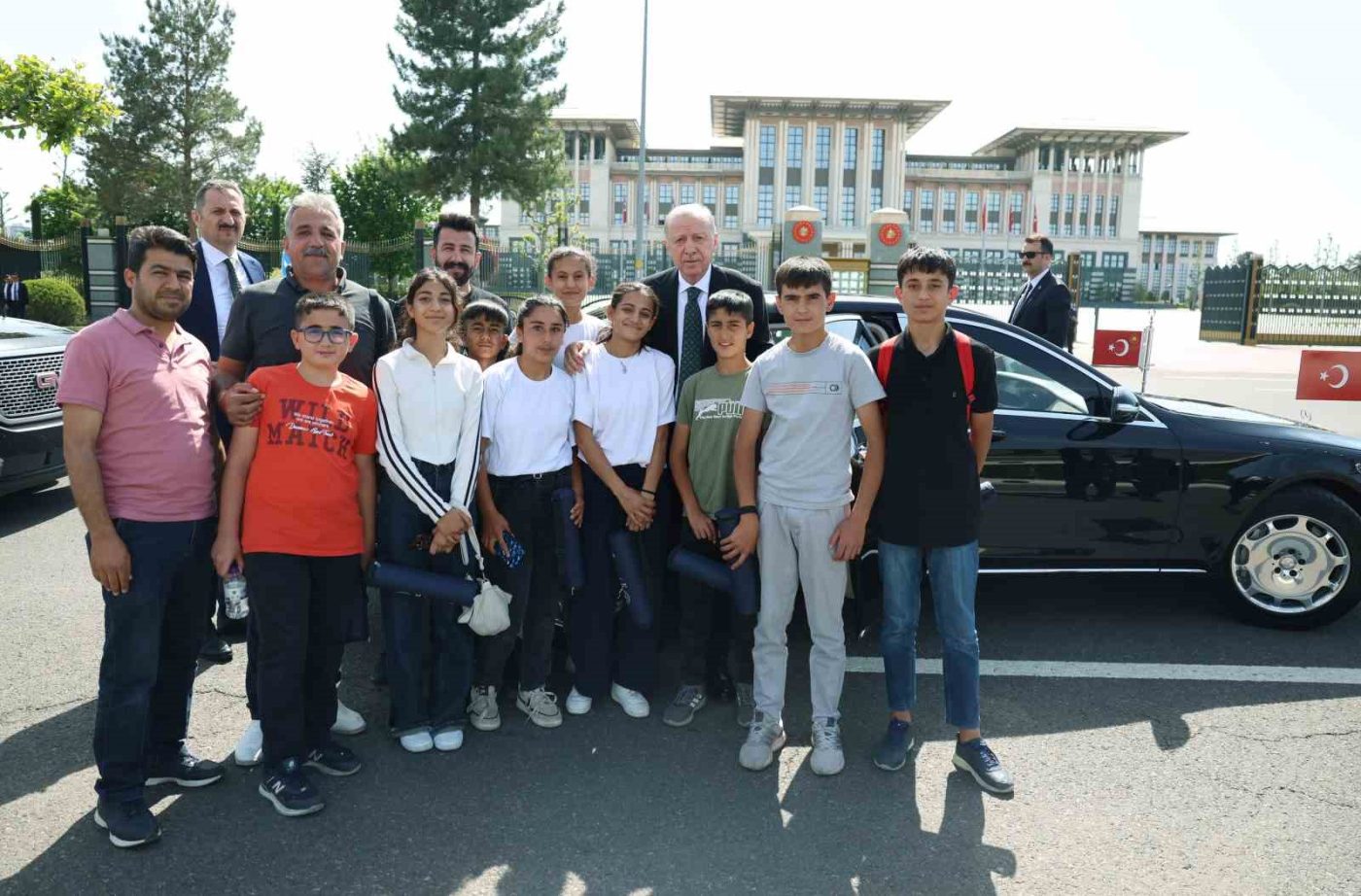 Cumhurbaşkanı Recep Tayyip Erdoğan, 15 Temmuz Şehitler Anıtı’nı ziyaret etmek