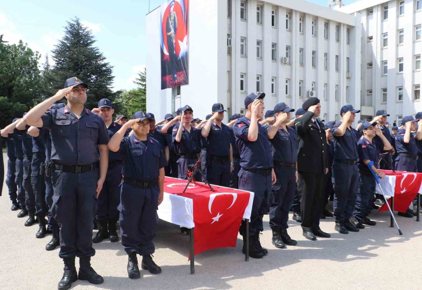 Ankara İl Jandarma Komutanlığında bir araya gelen down sendromlu ve