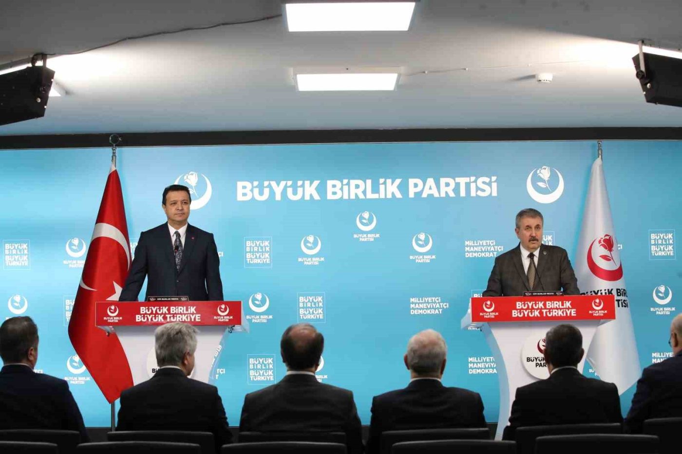 Büyük Birlik Partisi (BBP) Genel Başkanı Mustafa Destici, Saadet Partisi