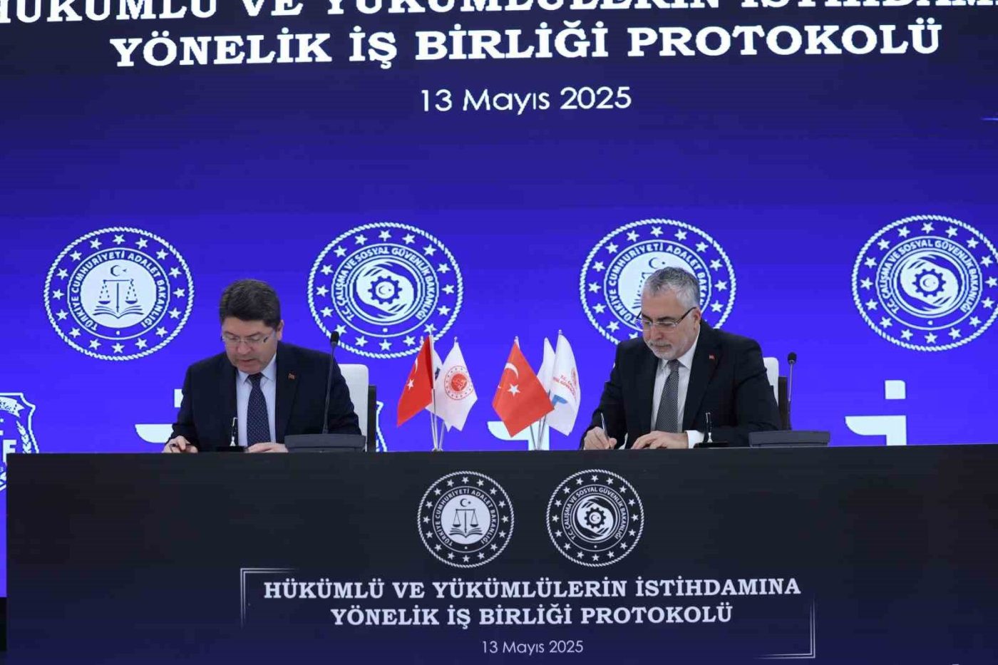 Çalışma ve Sosyal Güvenlik Bakanı Vedat Işıkhan, “Belirli şartları sağlayan