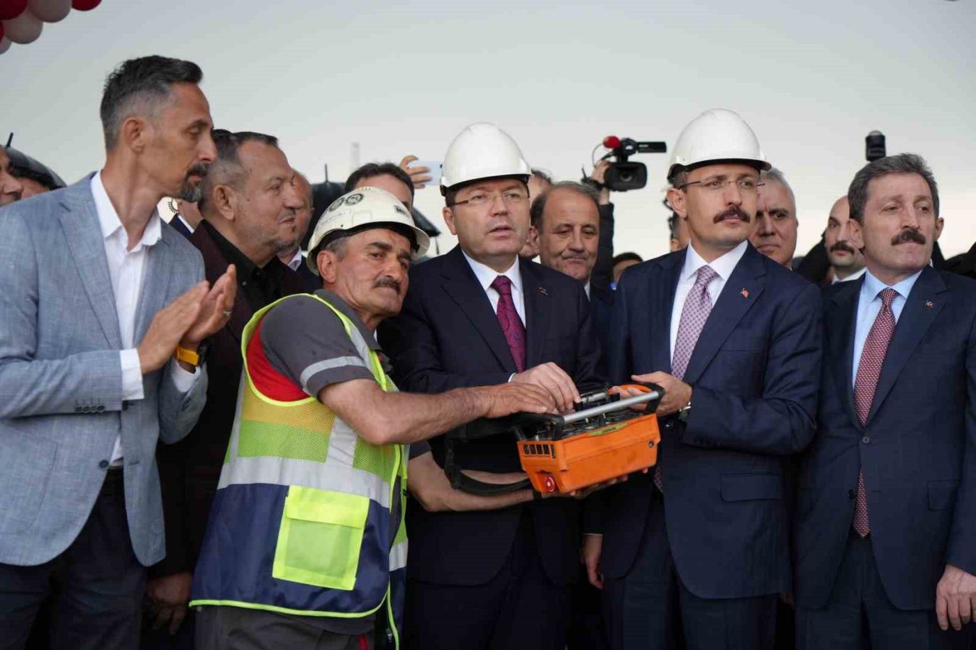 Adalet Bakanı Yılmaz Tunç, “Yapay zeka ile de destekleyerek yargıda