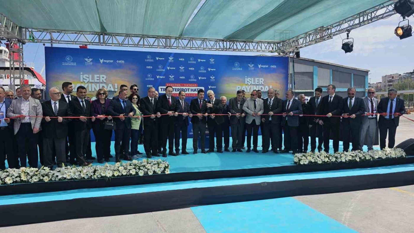 Türkiye’nin demiryolu ulaşım ağına önemli katkı sunacak Bandırma-Tekirdağ tren feribot