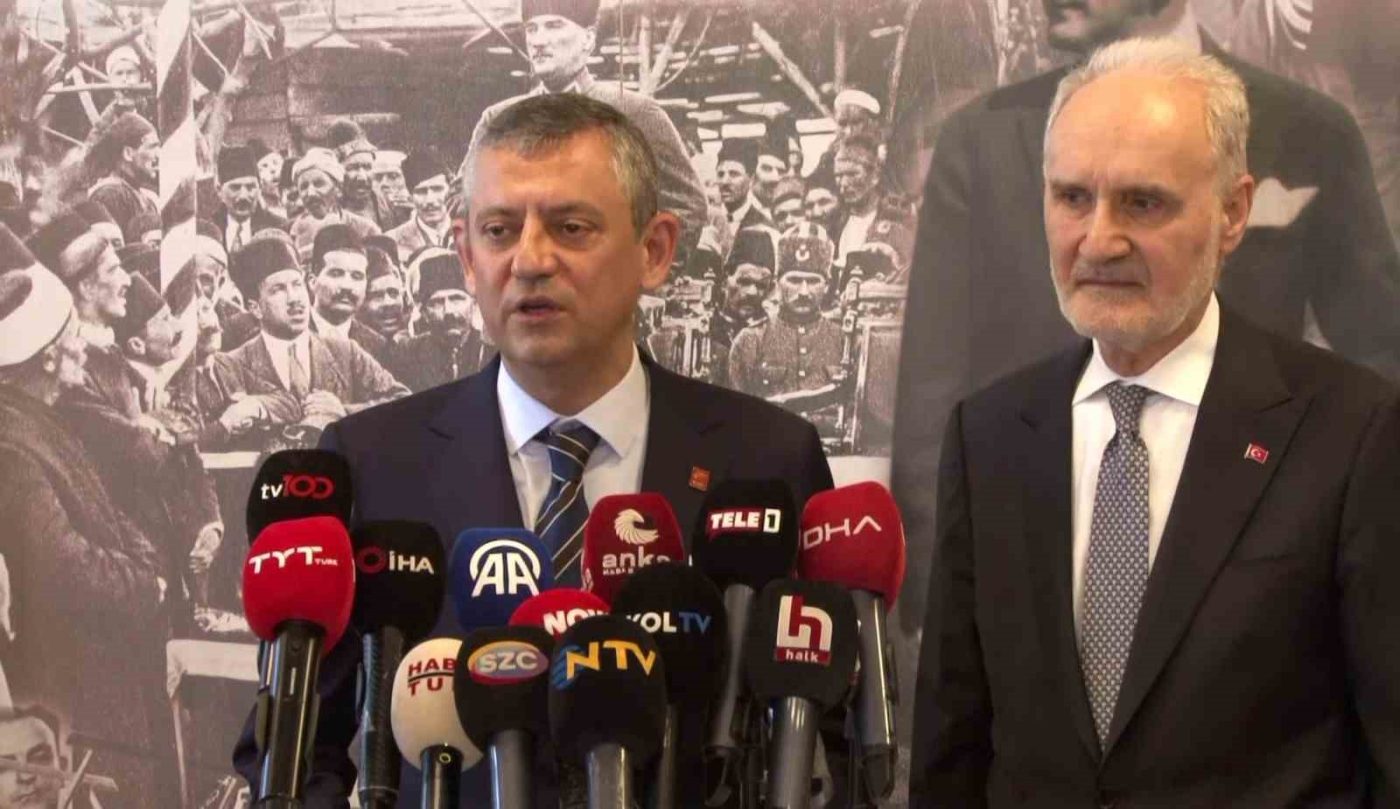 Cumhuriyet Halk Partisi (CHP) Genel Başkanı Özgür Özel, İstanbul Ticaret
