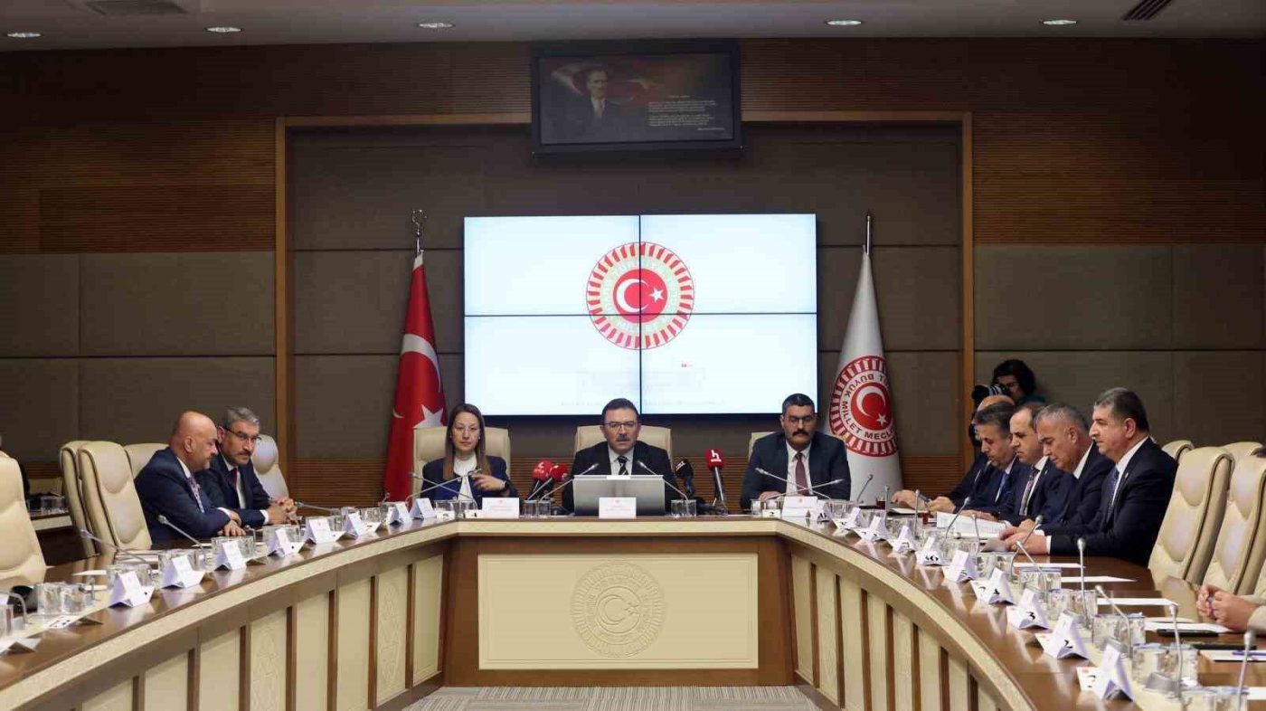 Kartalkaya’daki Otel Yangınını Araştırma Komisyonu, Bolu Valisi Abdulaziz Aydın ve