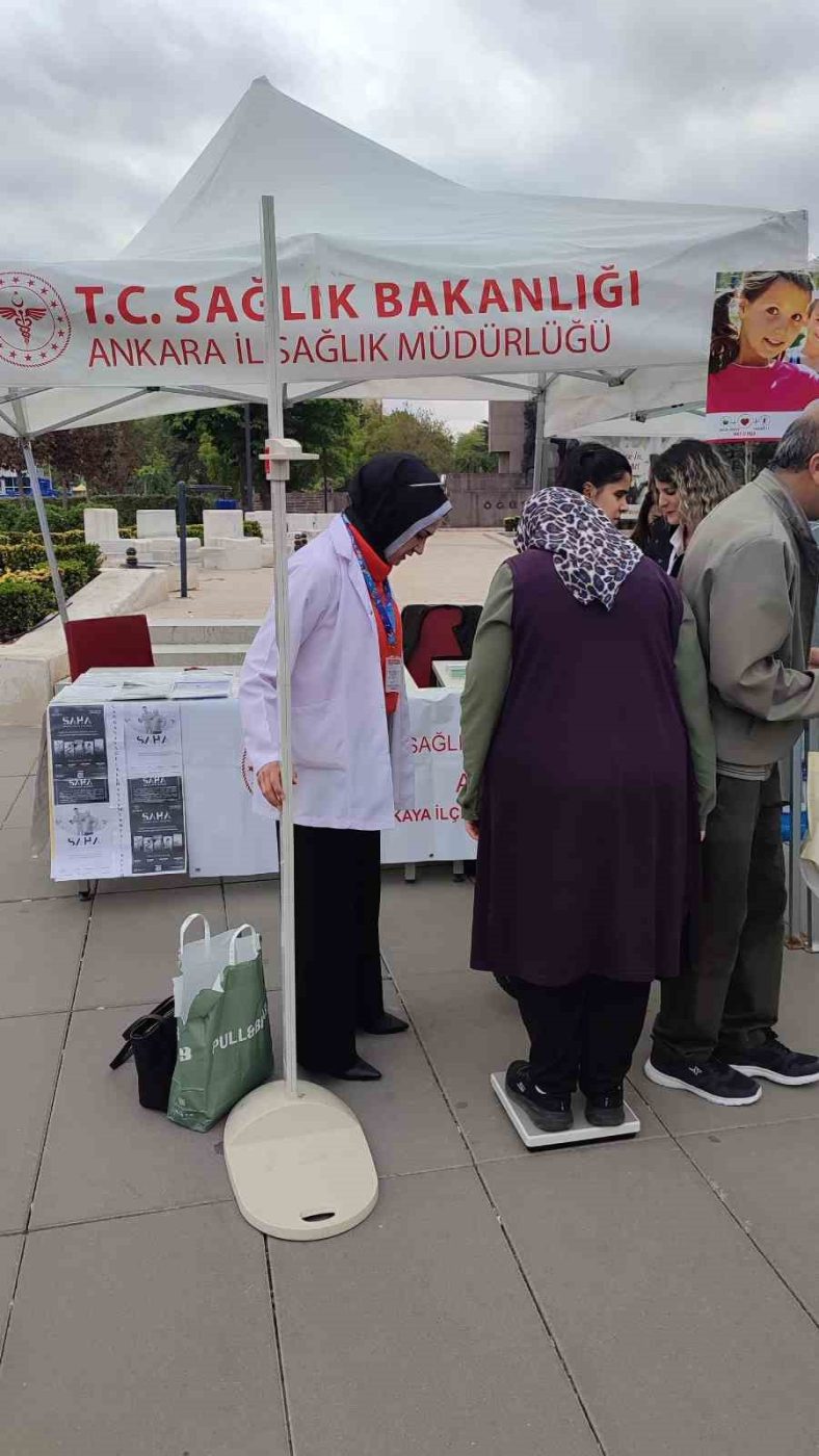 Sağlık Bakanlığı’nın öncülüğünde hayata geçirilen boy, kilo ve vücut kitle