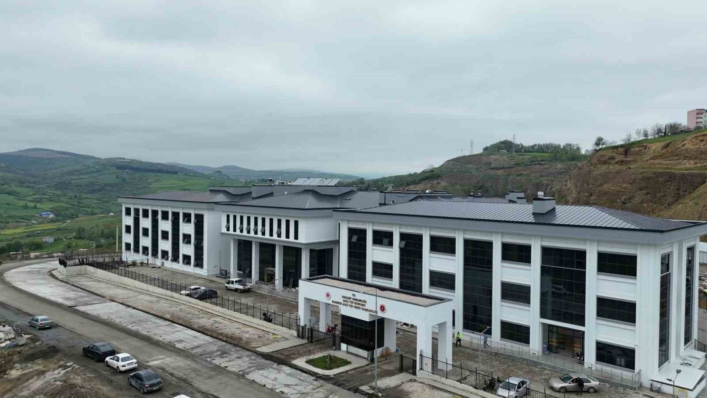 Adalet Bakanı Yılmaz Tunç, 9 Mayıs Cuma günü Samsun’da iki