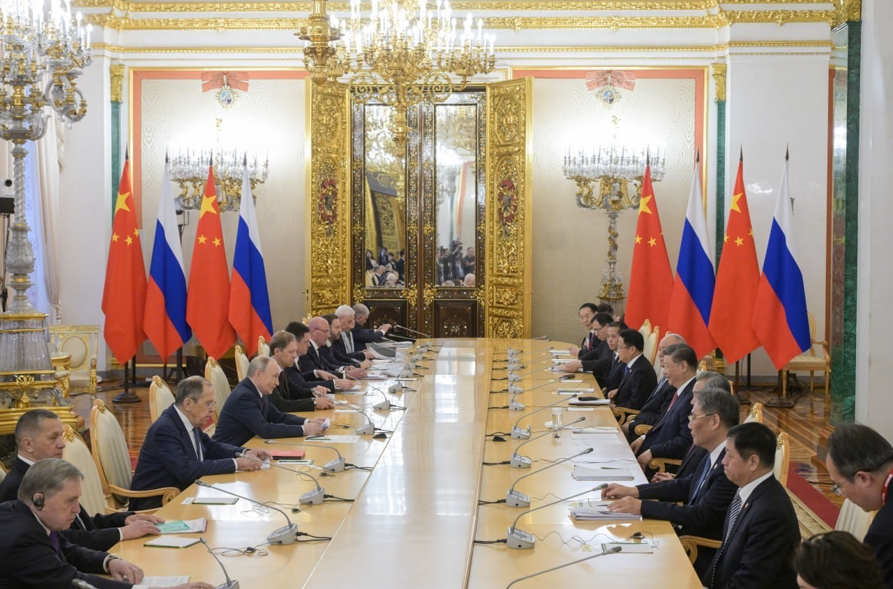 Rusya Devlet Başkanı Vladimir Putin, Çinli mevkidaşı Xi Jinping ile