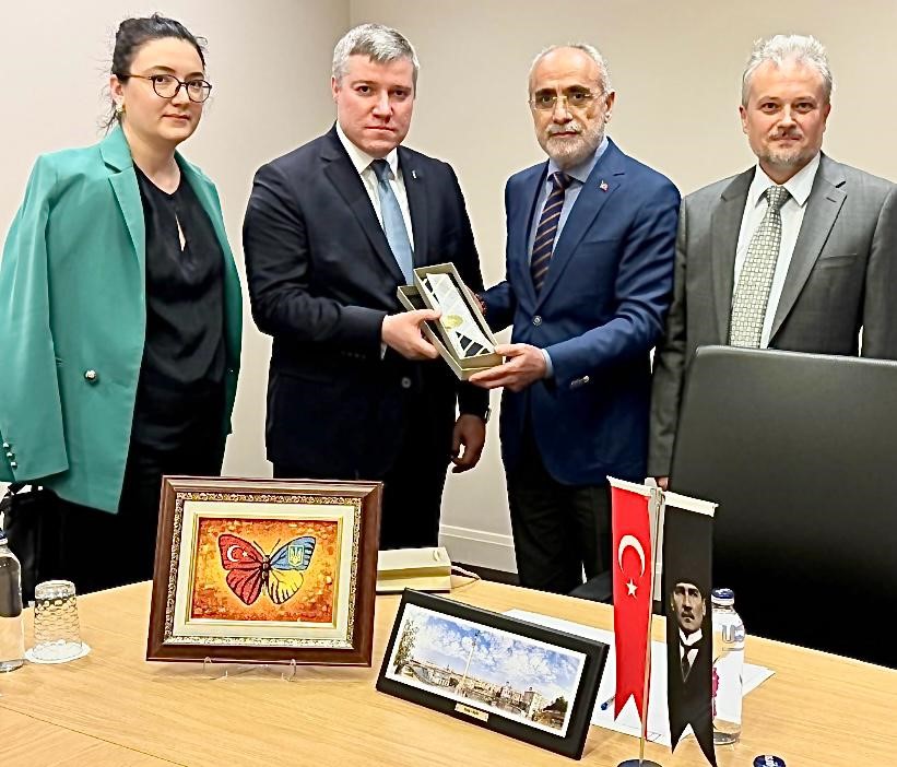 Cumhurbaşkanı Başdanışmanı Yalçın Topçu, “Hindistan’ın Pakistan’a gece yarısında, masum sivillere,