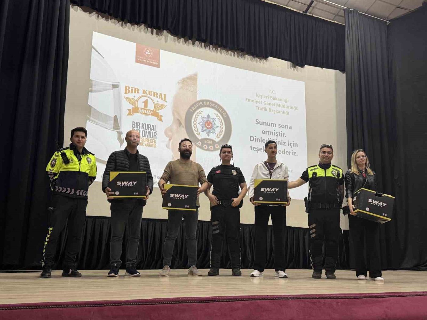 Balıkesir’in Bandırma ilçesinde, Barış Manço Kültür Merkezi’nde Bandırma İlçe Emniyet