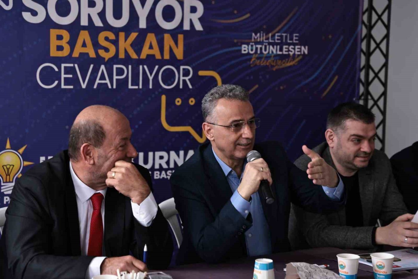 SAMSUN (İHA) – İlkadım Belediye Başkanı İhsan Kurnaz, vatandaşlarla sürekli