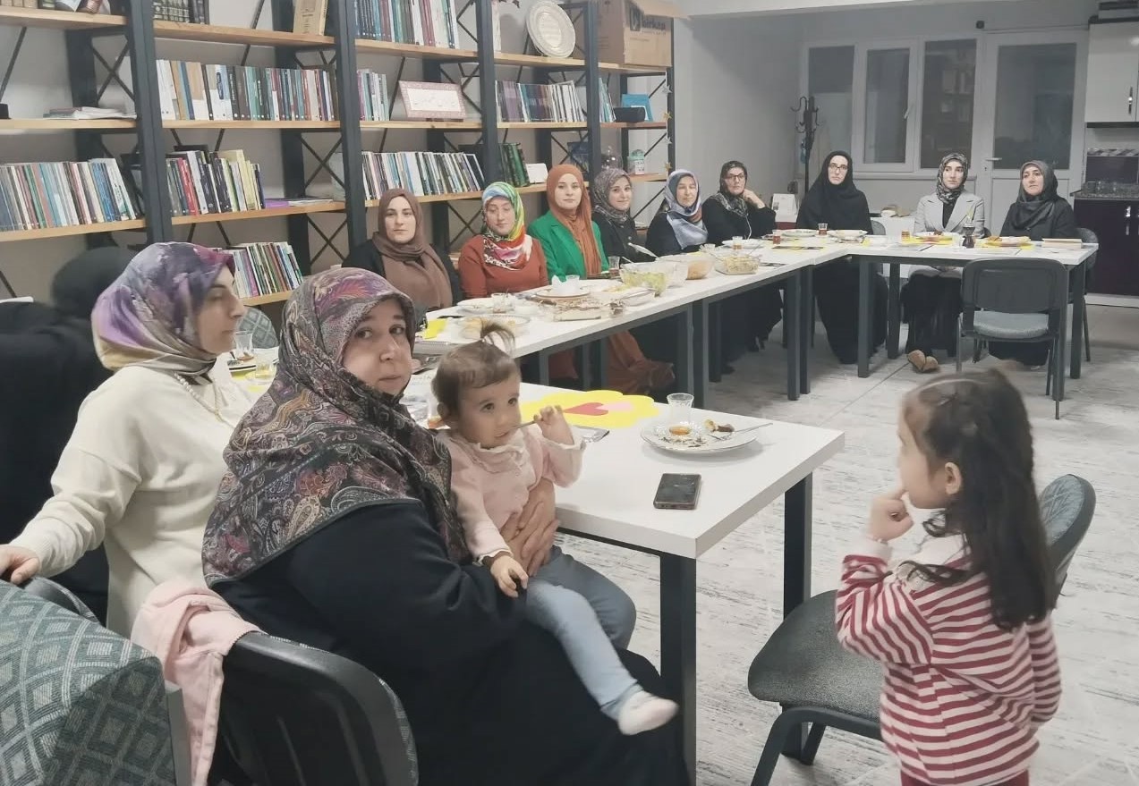 Bayburt İl Müftülüğünce ’Dijital Dünyada Ebeveyn Olmak’ konulu konferans düzenlendi.
