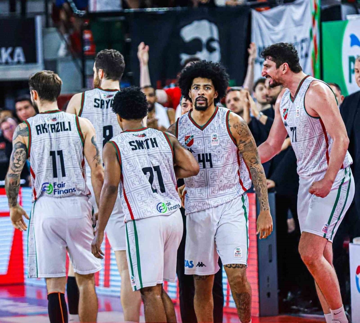 Karşıyaka, Basketbol Süper Ligi’nin 28. haftasında yarın Fenerbahçe ile deplasmanda