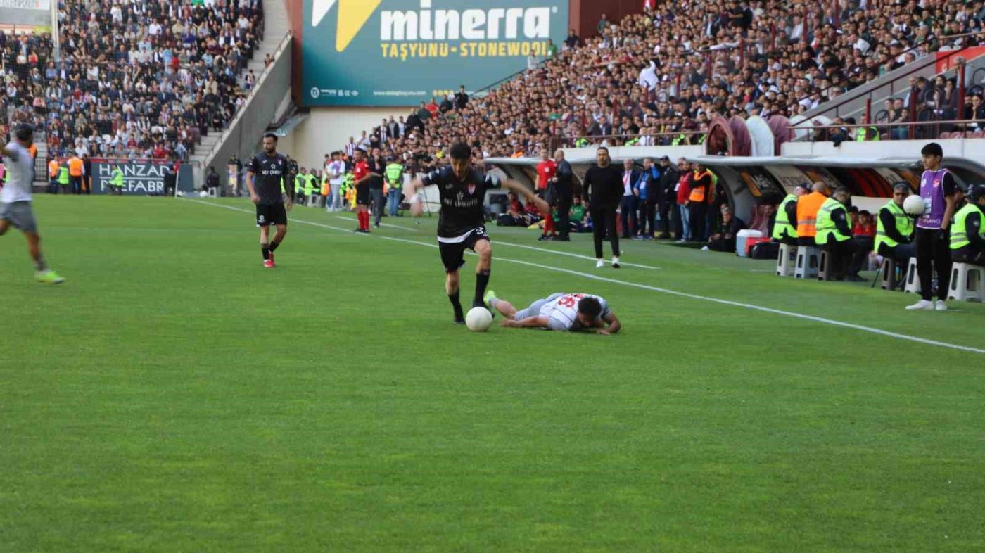 Nesine 2. Lig Kırmızı Grubun 34. haftasında Çimentaş Elazığspor, evinde