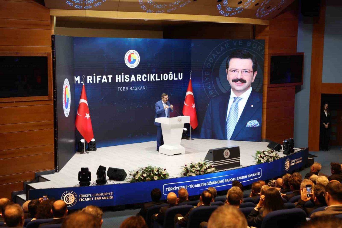 Türkiye Odalar ve Borsalar Birliği Başkanı (TOBB) Rifat Hisarcıklıoğlu, KOBİ’lerin