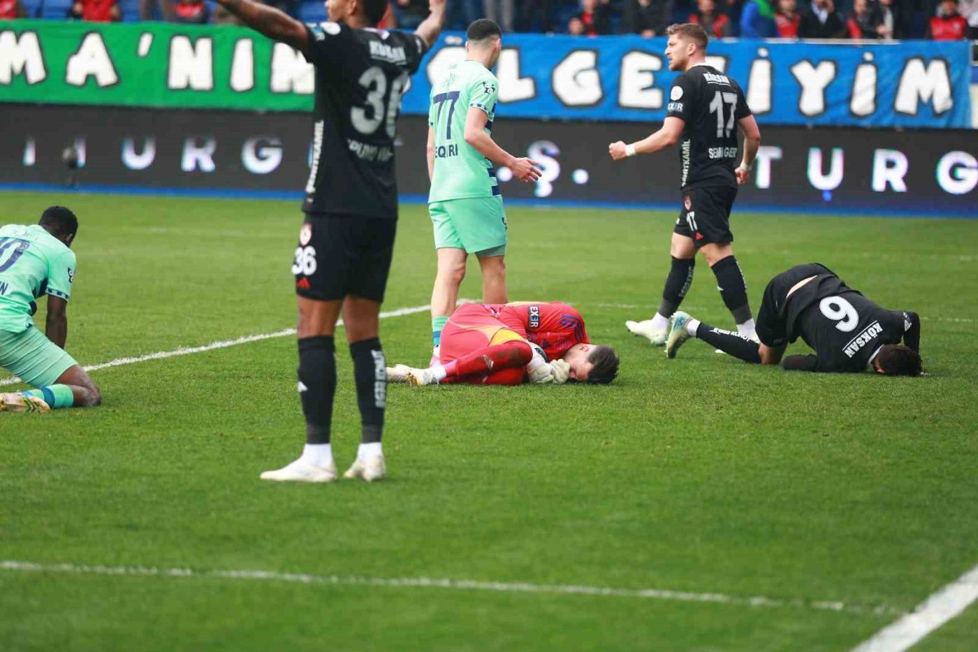 Trendyol Süper Lig’in 34. haftasında Çaykur Rizespor, sahasında karşılaştığı Gaziantep
