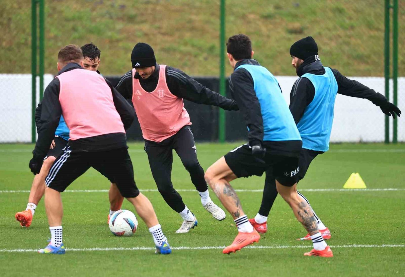Beşiktaş, Trendyol Süper Lig’in 34. haftasında deplasmanda Fenerbahçe ile oynayacağı