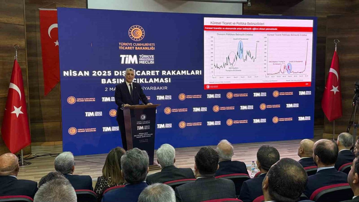 Ticaret Bakanı Ömer Bolat, “Nisan’da mal ihracatımız geçen yılın aynı