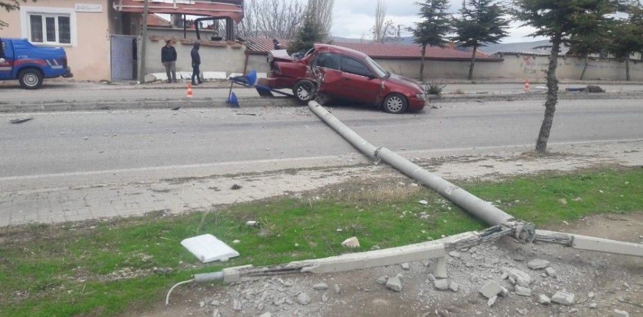 Afyonkarahisar’ın Şuhut ilçesinde otomobil