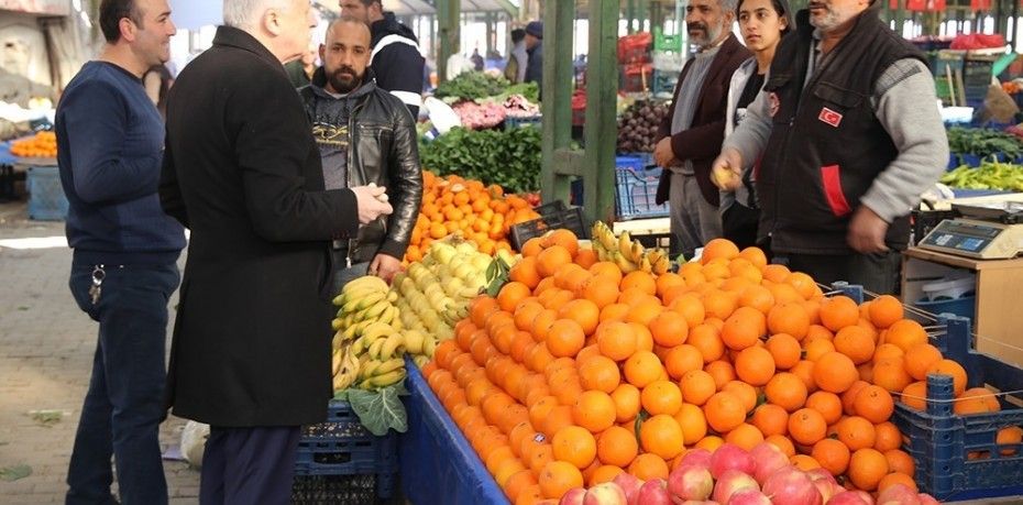 BAŞKAN DEVECİLER, PAZARCI ESNAFI İLE KAHVALTIDA BULUŞTU