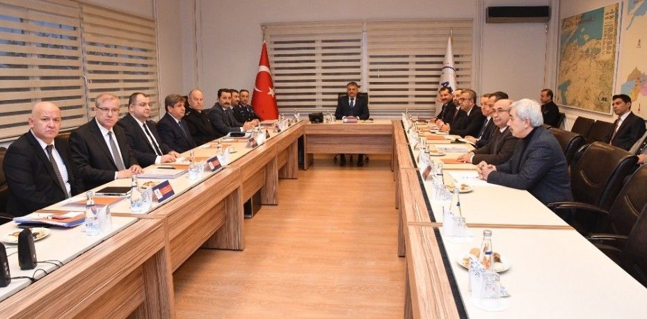 BALIKESİR’DE AFETLERE KARŞI ALINACAK TEDBİRLER KONUŞULDU