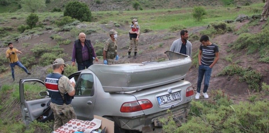 Sivas’ın Zara ilçesinde otomobilin