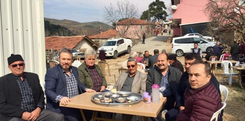 BURHANİYE’DE MUHTARLAR HAYIRDA BİR ARAYA GELDİ