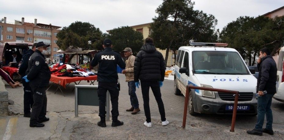 AYVALIK’TA 65 YAŞ ÜSTÜ VATANDAŞLAR PAZAR YERİNE SOKULMADI