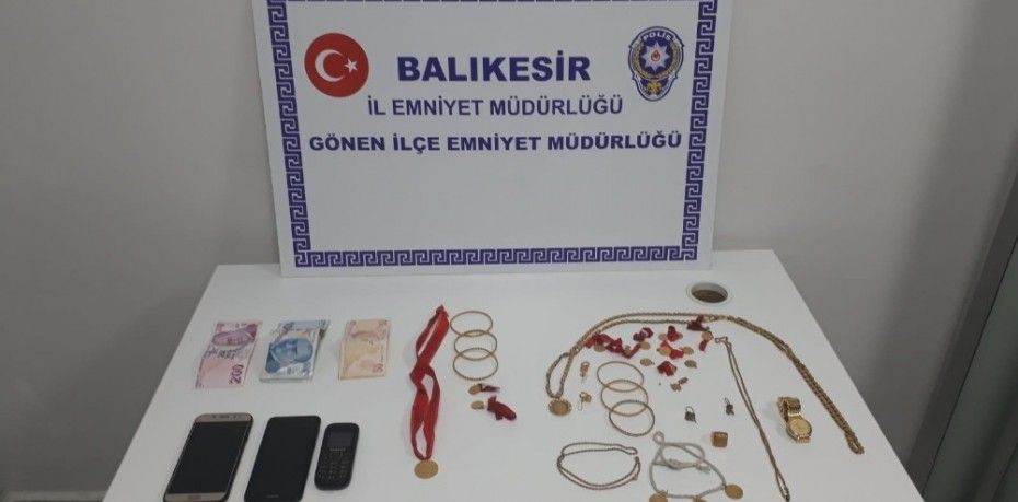 Balıkesir’de, telefonda kendisini polis