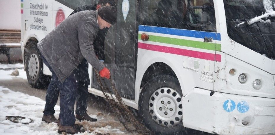 Balıkesir’in Dursunbey ilçesinde gece