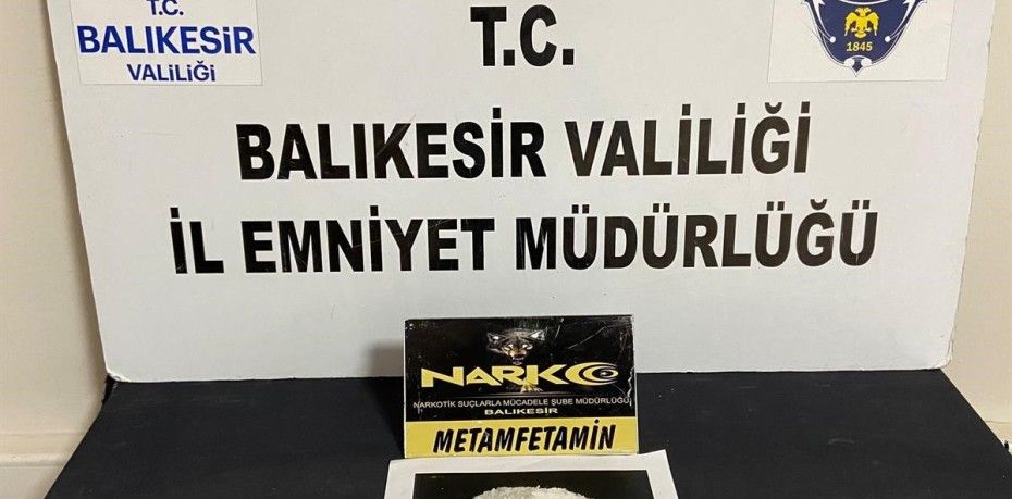 Balıkesir’de narkotik polisleri bir