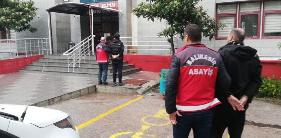 BALIKESİR’DE 2 KABLO HIRSIZI 9 DAİRENİN ELEKTRİK KABLOSUNU ÇALDI