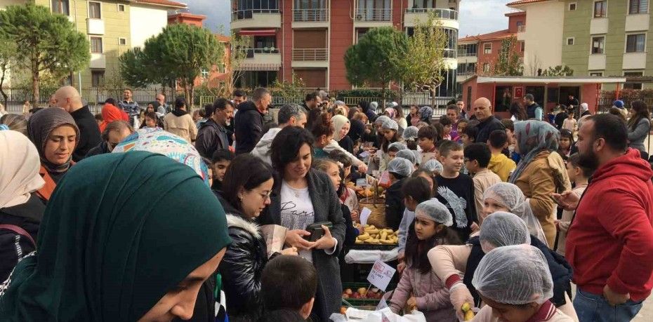 Balıkesir’in Edremit ilçesinde, Tutum