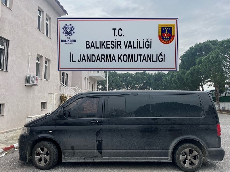 Balıkesir’de jandarma ekipleri göçmen