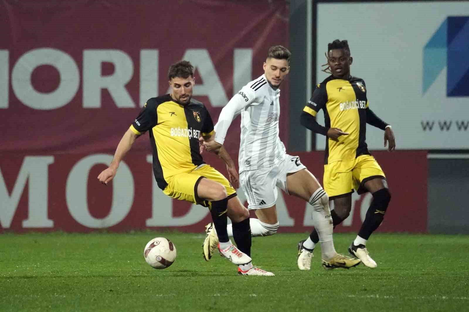 Trendyol Süper Li̇g: İstanbulspor: 0 – Beşi̇ktaş: 2