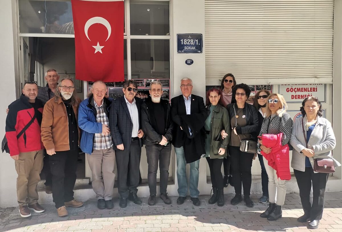 Ege Makedonya Göçmenleri Derneği’ne ziyaret Türkiye İşçi Partisi (TİP) İlçe Başkanı Gökçe Karahan,TİP Karşıyaka Belediye