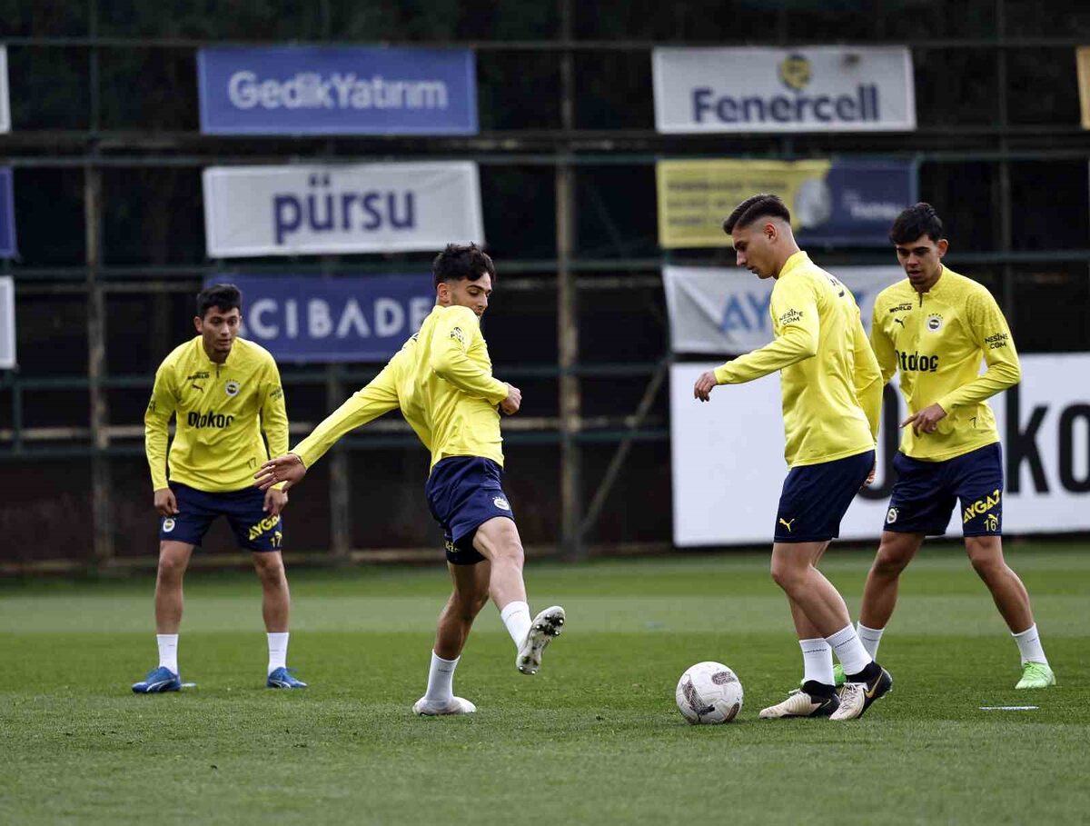 Fenerbahçe, Adana Demirspor maçı hazırlıklarını sürdürdü