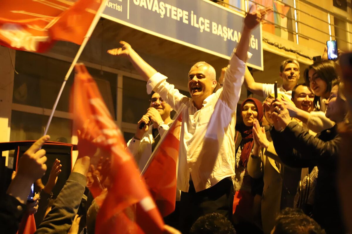 Savaştepe'nin CHP'li yeni Belediye