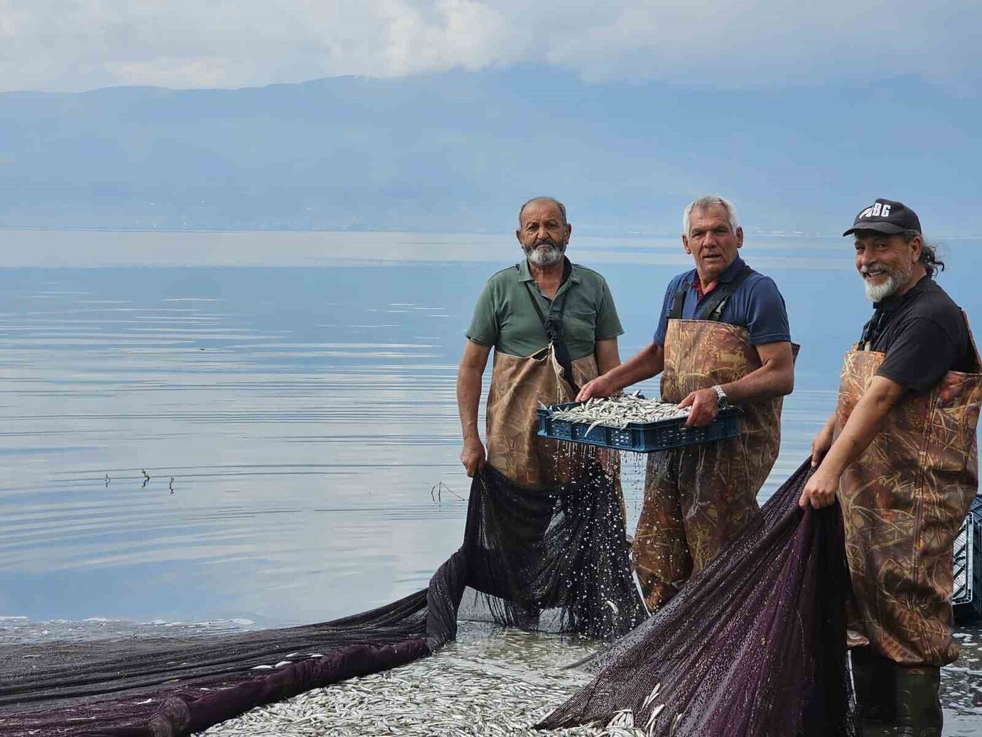 İznik Gölü’nde gümüş balığı