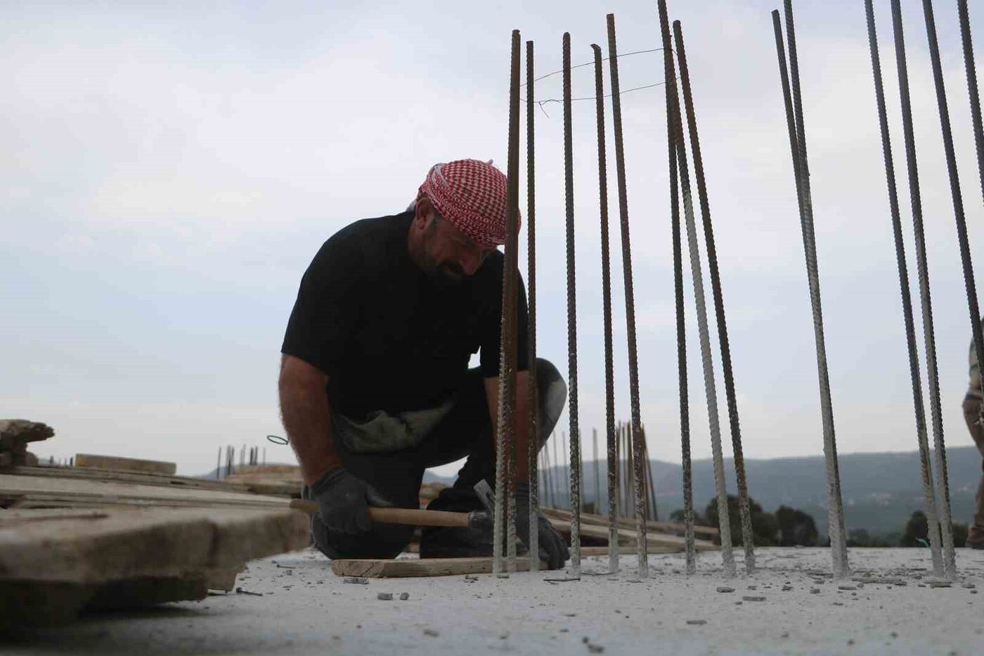 Depremin yerle bir ettiği