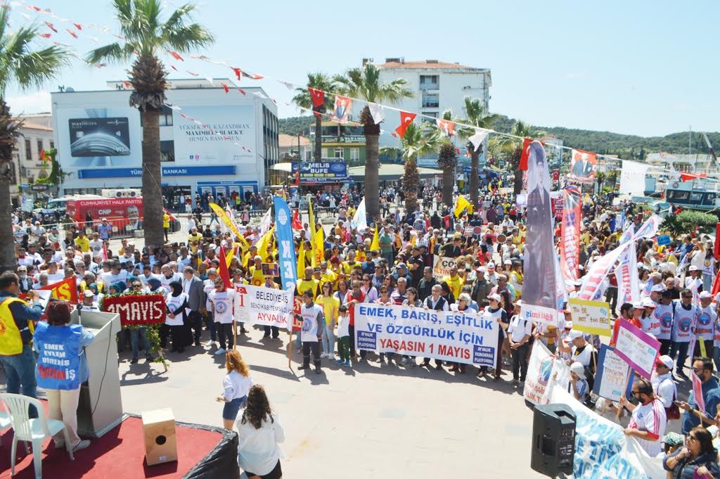 Ayvalık ilçesinde, 1 Mayıs