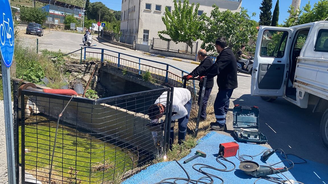 Sındırgı Belediyesi ekipleri, daha