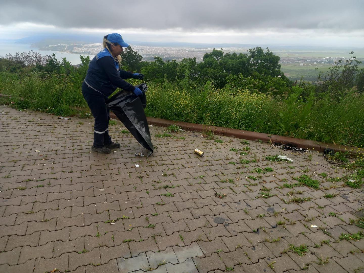 Bandırma Belediyesi ekipleri, tertemiz