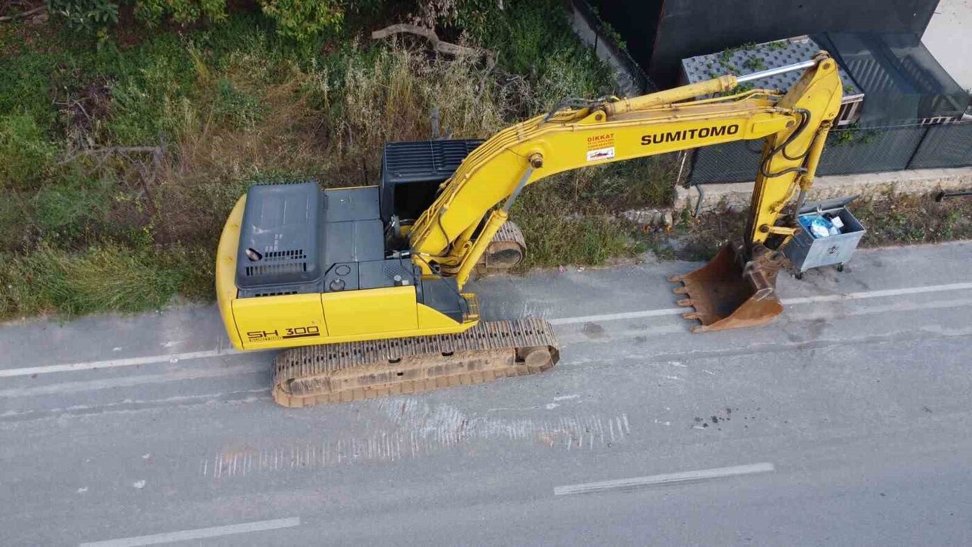 Alanya Belediyesinde ihtiyaç fazlası iş makinesi ve binek araçlar iade edildi