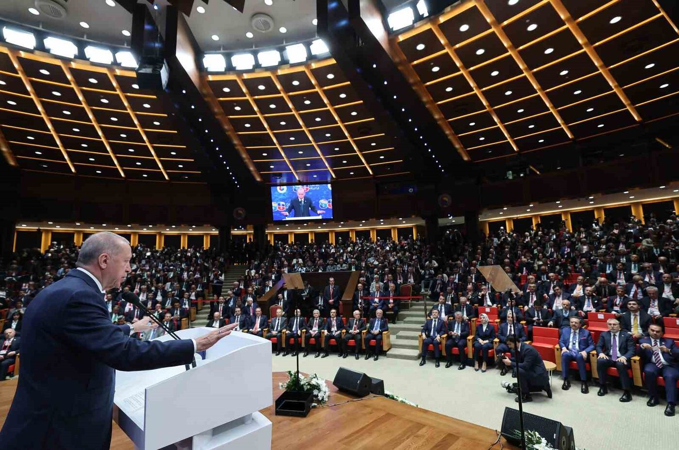 Cumhurbaşkanı Erdoğan: “Herkesi tasarruf paketini uygulamaya davet ediyorum”