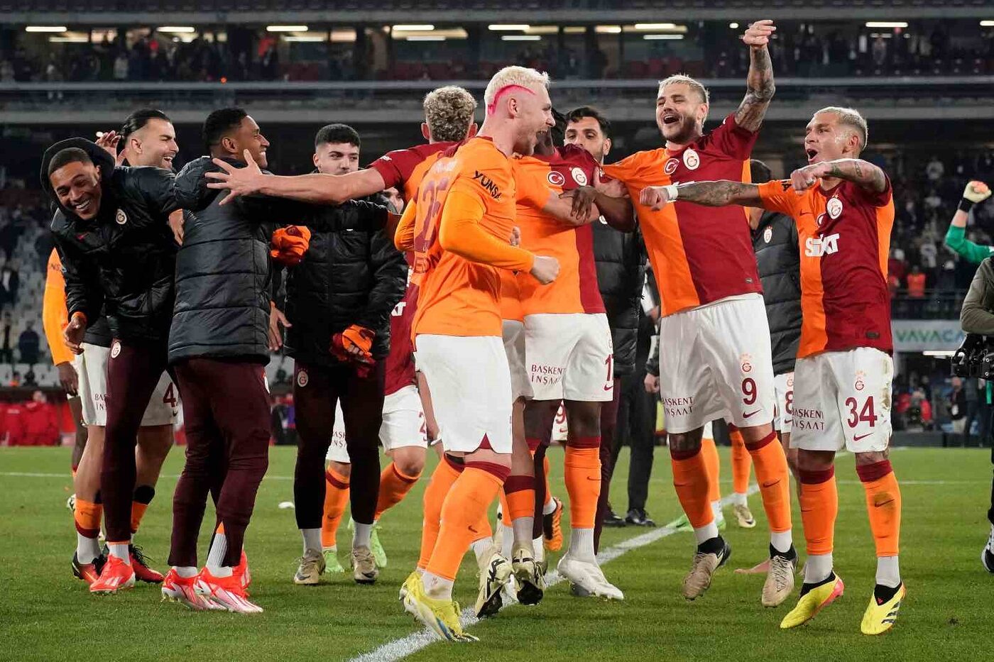 Galatasaray, son 2 haftaya 6 puan farkla girdi