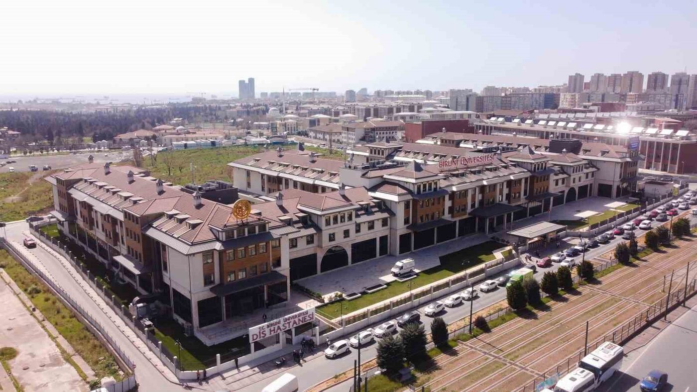 Biruni Üniversitesi Diş Hastanesi,