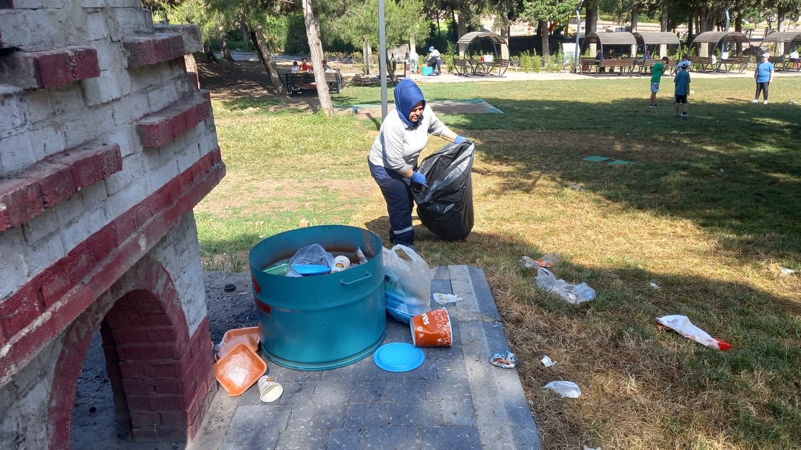 Bandırma Belediyesi ekipleri, tertemiz