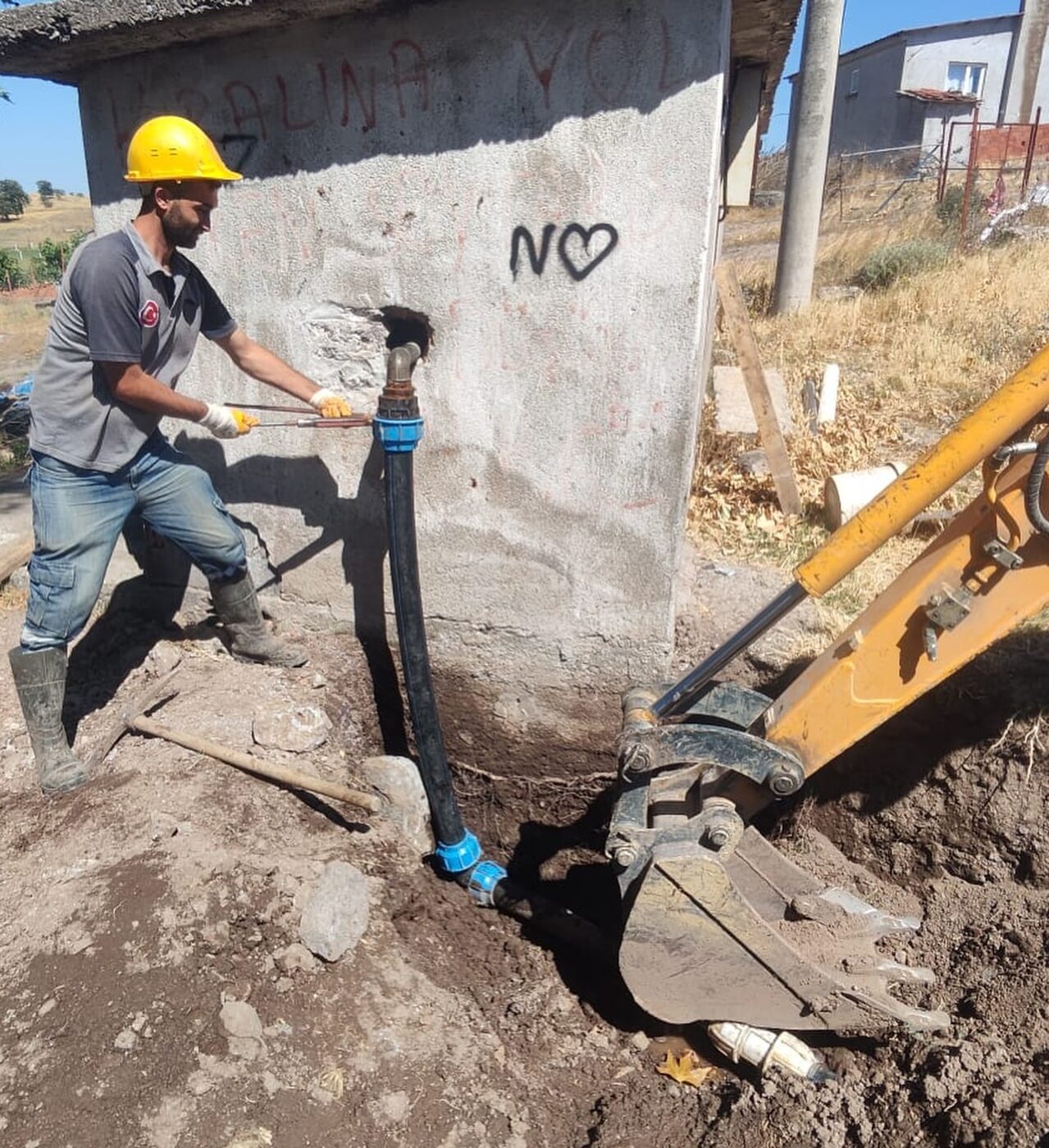 Büyükşehir Belediyesi ekipleri, Balya'da