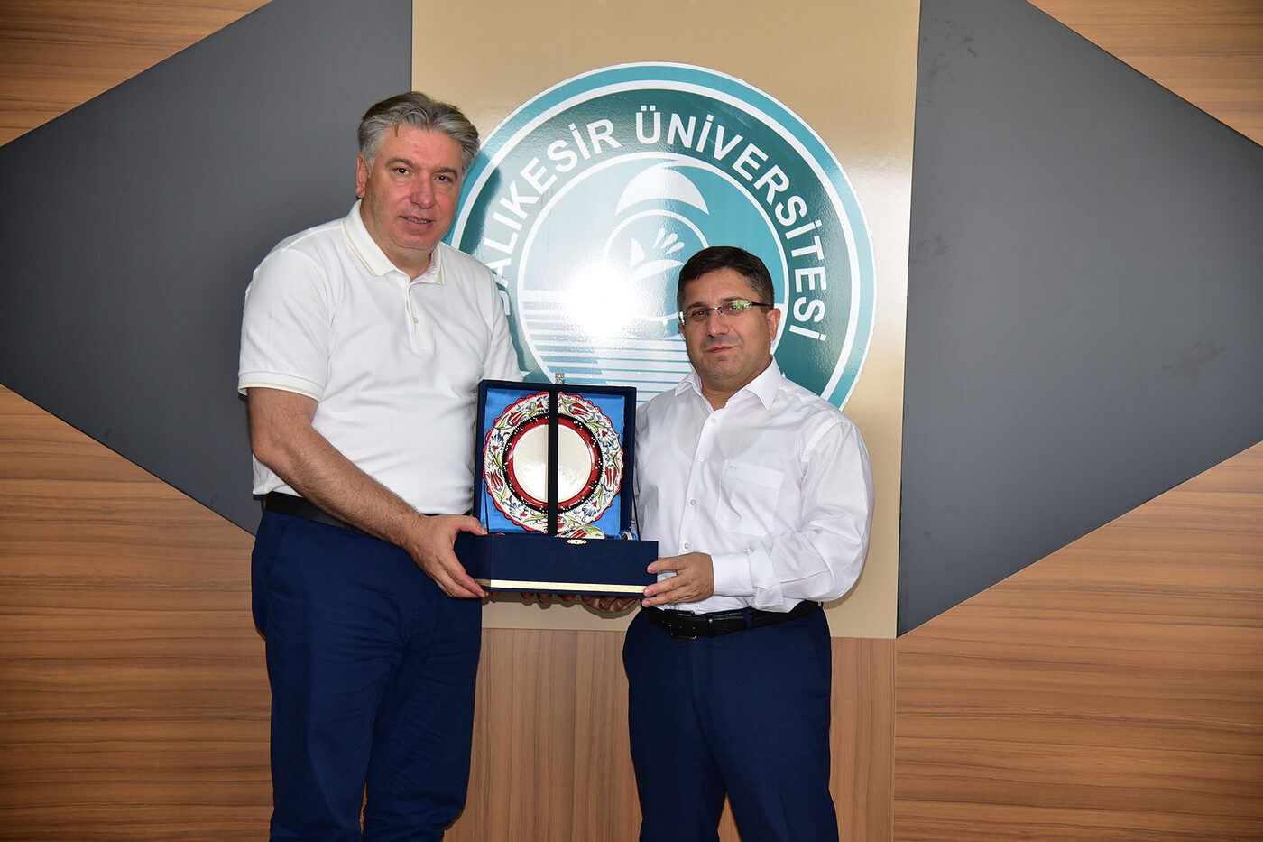 Yalova Üniversitesi Rektörü Prof.